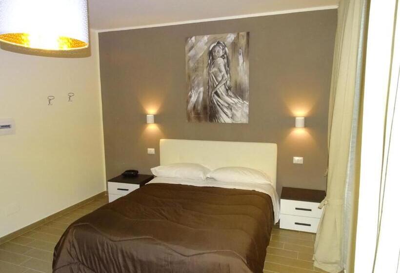 חדר דלוקס, Monti Azzurri