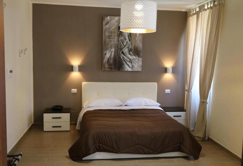 חדר דלוקס, Monti Azzurri