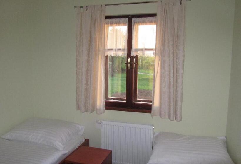 جناح, Penzion Na Faře