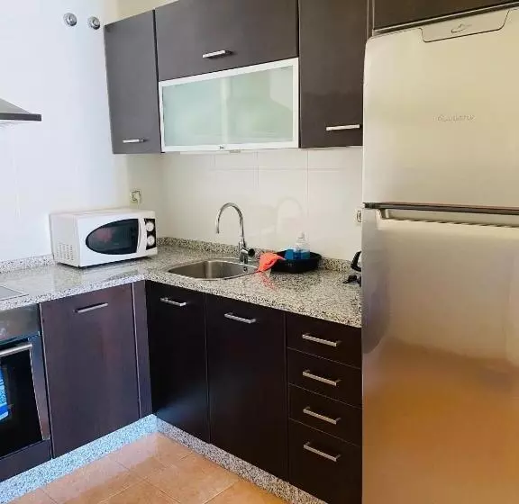 2ベッドルームアパートメント, Av Apartamentos Lobios