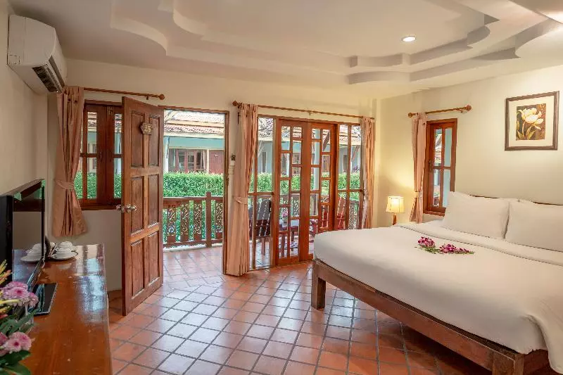 デラックスルーム, Bangtao Village Resort Sha