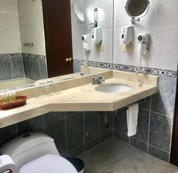 スタンダードトリプルルーム, Casa Morales Hotel Internacional Y Centro De Convenciones