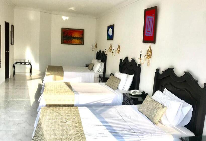 スタンダードトリプルルーム, Casa Morales Hotel Internacional Y Centro De Convenciones