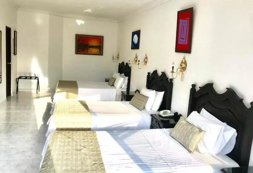 اتاق استاندارد سه نفره, Casa Morales Hotel Internacional Y Centro De Convenciones