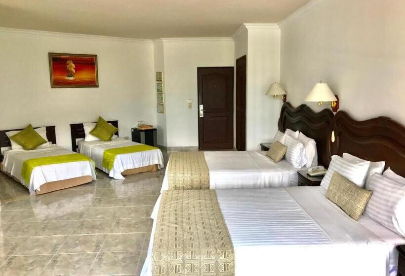 4인용 스탠다드 룸, Casa Morales Hotel Internacional Y Centro De Convenciones