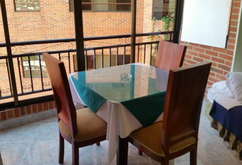 スタンダードトリプルルーム, Casa Morales Hotel Internacional Y Centro De Convenciones