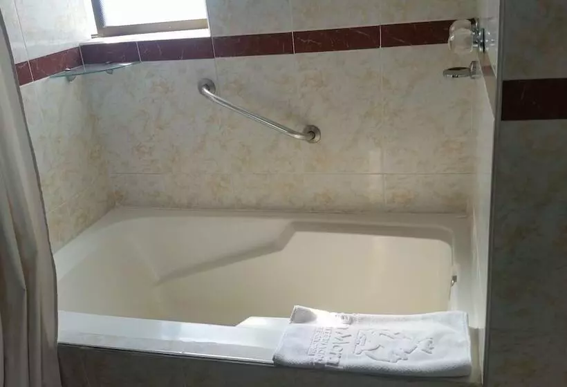 اتاق استاندارد چهار تخته, Casa Morales Hotel Internacional Y Centro De Convenciones