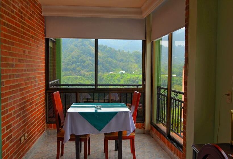 4인용 스탠다드 룸, Casa Morales Hotel Internacional Y Centro De Convenciones