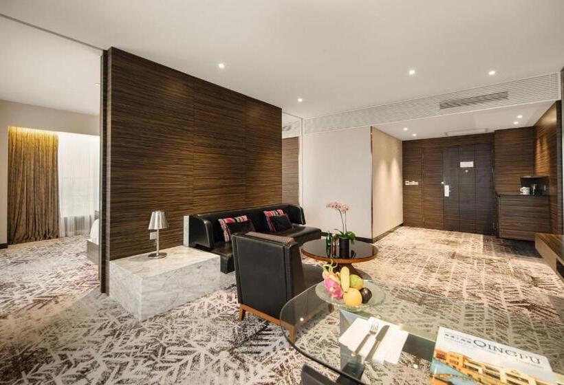 스위트 킹사이즈 침대, Holiday Inn Shanghai Hongqiao West, An Ihg