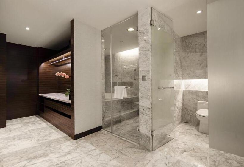 스위트 킹사이즈 침대, Holiday Inn Shanghai Hongqiao West, An Ihg