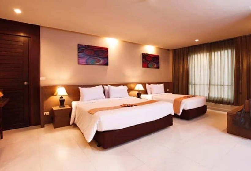 Трехместный Номер Премиум, Pattaya Loft