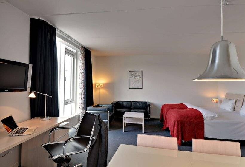 غرفة سوبيريور, The Note