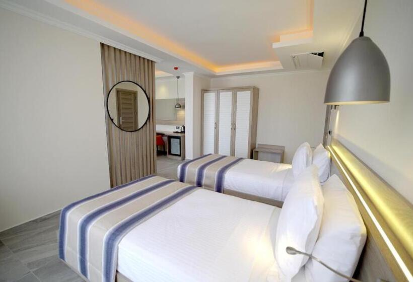 חדר משפחתי דלוקס, Seyir Village