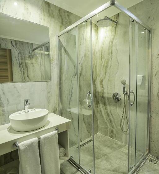 Трехместный Номер Deluxe, Seyir Village