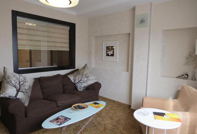 سوییت جونیور, Tempo Residence Comfort Izmir