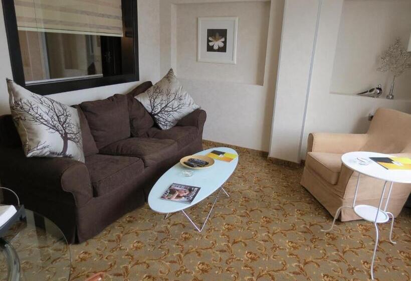 سوییت جونیور, Tempo Residence Comfort Izmir