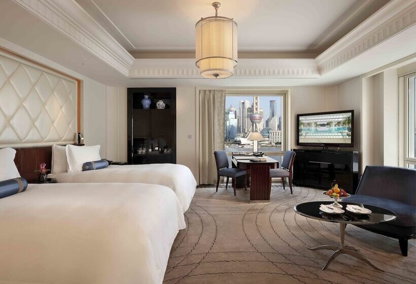 Deluxe room with river view, The Peninsula Shanghai
