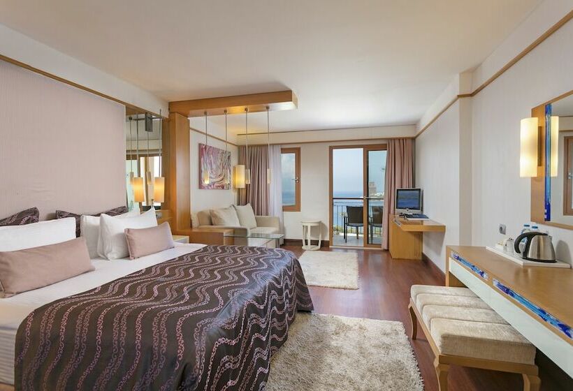 Семейный Номер, Kefaluka Resort