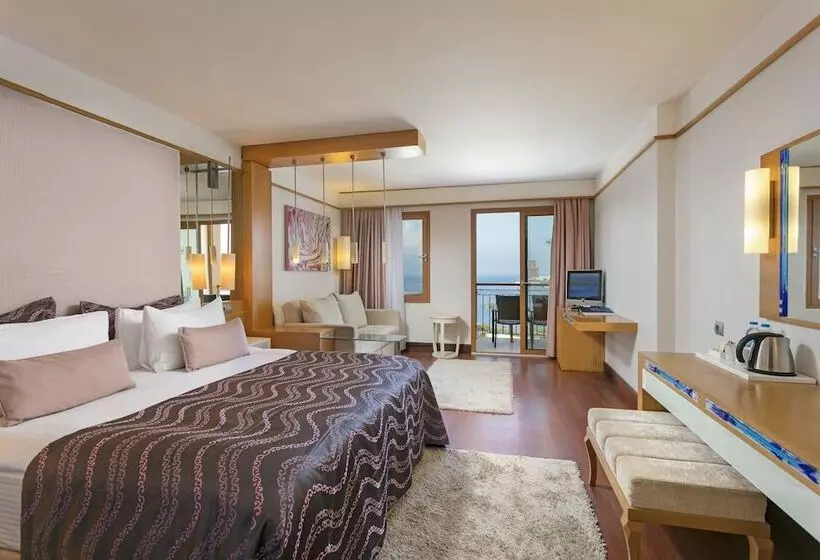 ファミリールーム, Kefaluka Resort