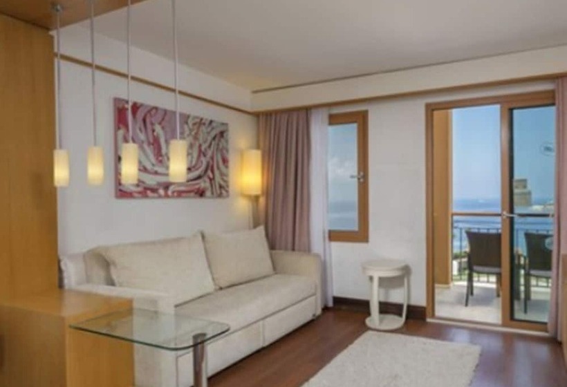 Семейный Номер, Kefaluka Resort