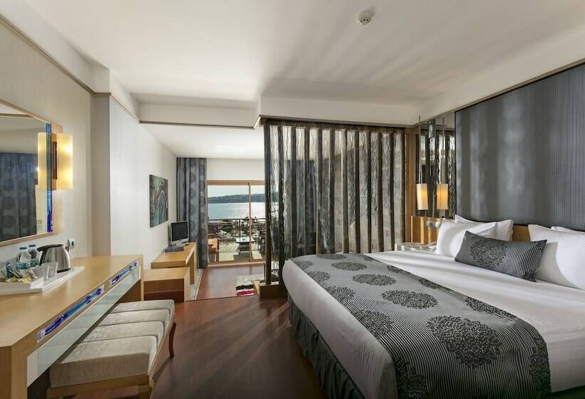 Полулюкс, Kefaluka Resort