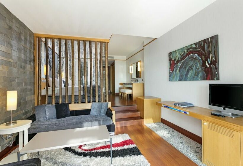 Полулюкс, Kefaluka Resort