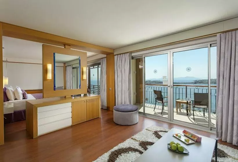 ジュニアスイート, Kefaluka Resort