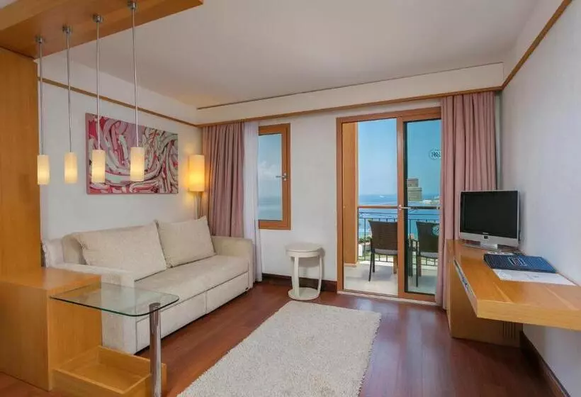 ファミリールーム, Kefaluka Resort