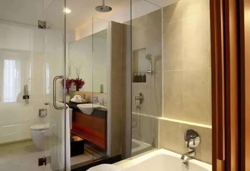 デラックスルーム, La Flora Resort Patong