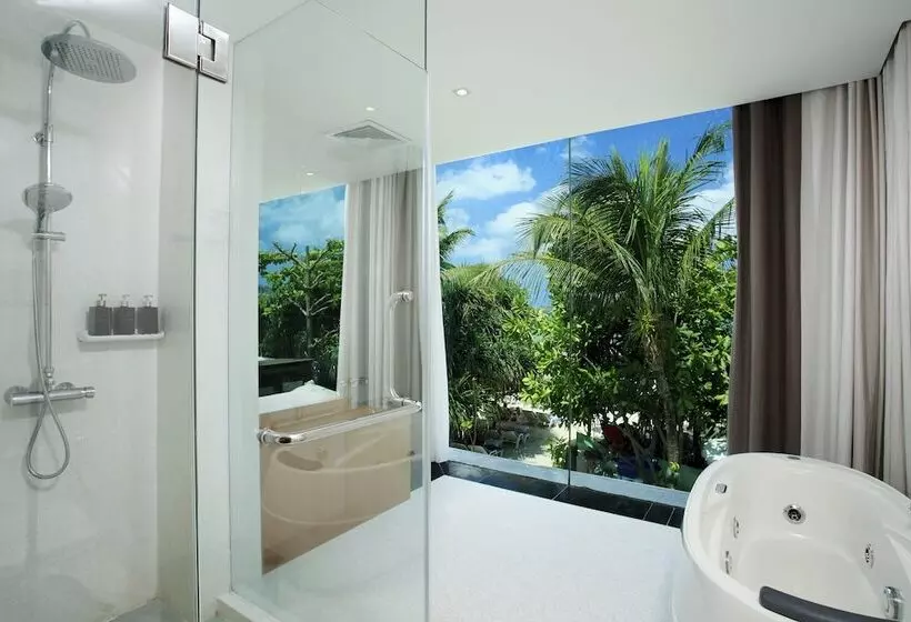 オーシャンビュースイート, La Flora Resort Patong