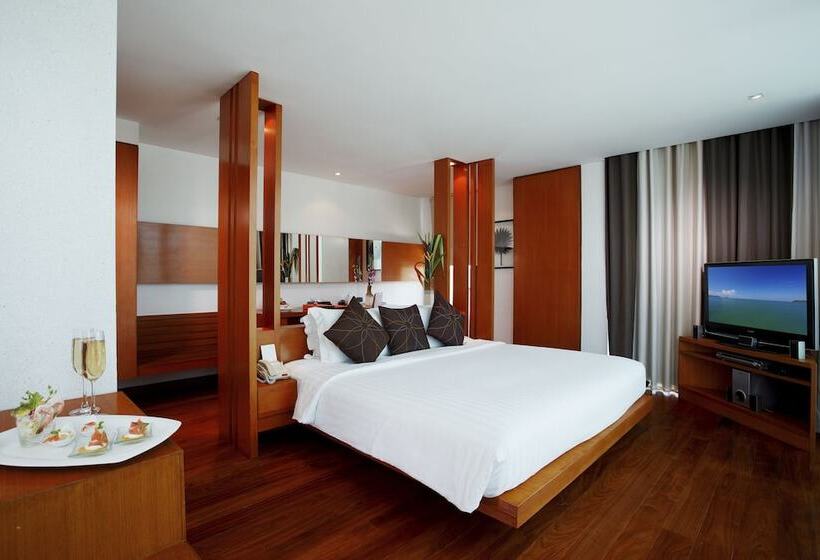 바다 전망 스위트, La Flora Resort Patong