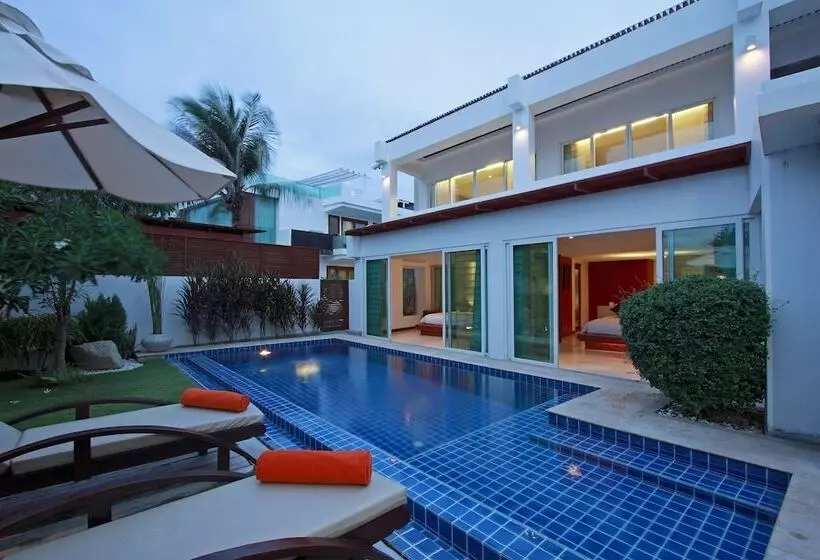 プール付き１ベッドルームヴィラ, La Flora Resort Patong