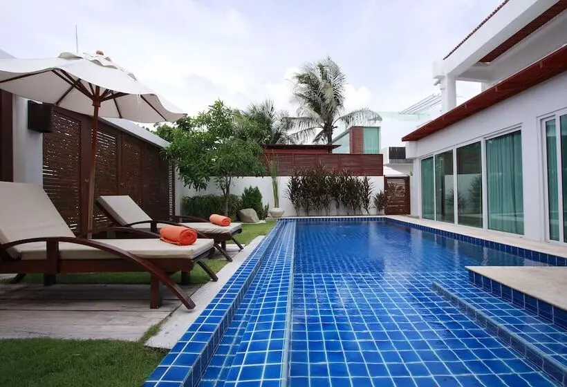 プール付き１ベッドルームヴィラ, La Flora Resort Patong