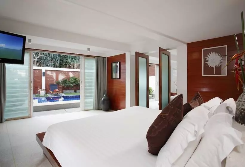 プール付き１ベッドルームヴィラ, La Flora Resort Patong