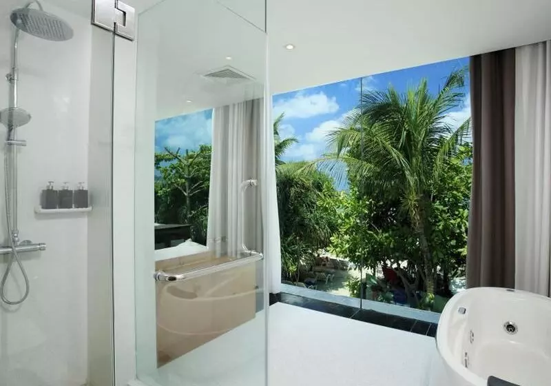 オーシャンビュースイート, La Flora Resort Patong
