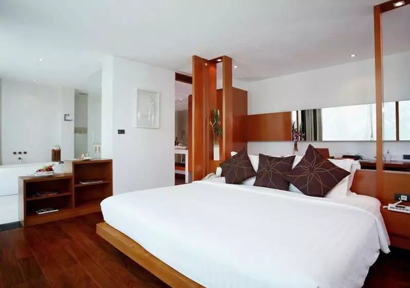 オーシャンビュースイート, La Flora Resort Patong