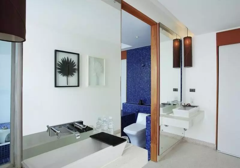 ビラホテル１ベッドルーム, La Flora Resort Patong