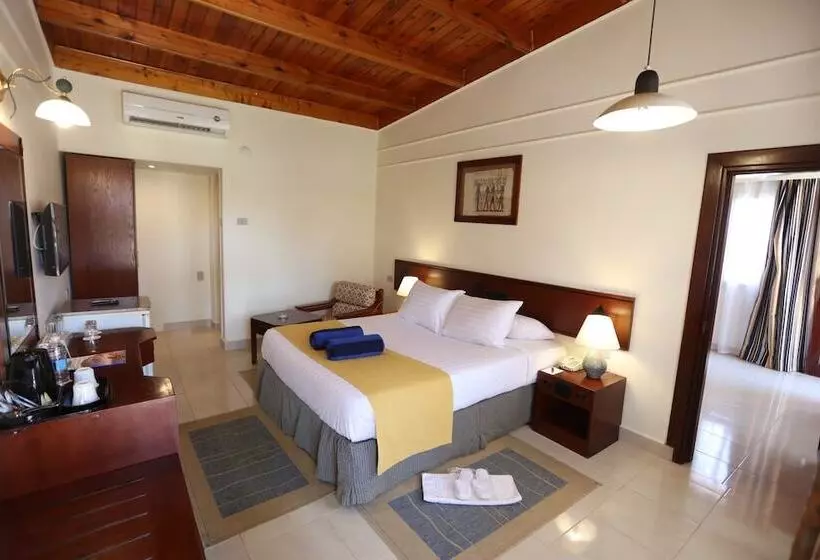 سوییت, Nuweiba Club Resort