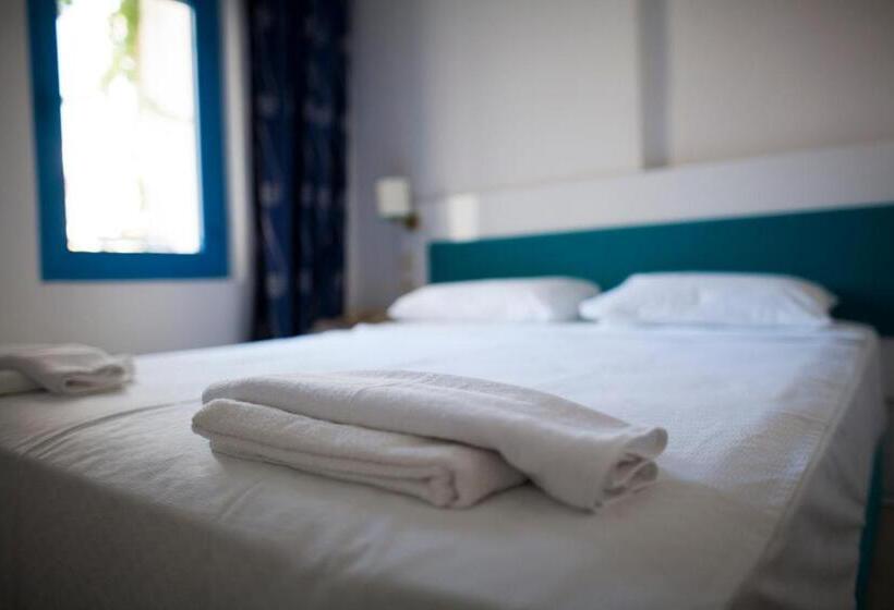 Номер Стандарт Вид на Море, One More Day Hotel