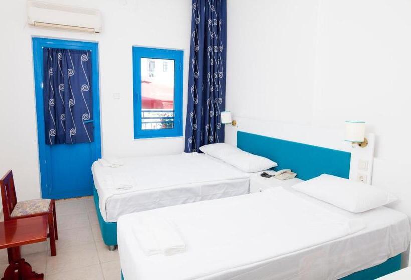 Triple Room Sea View, One More Day Hotel