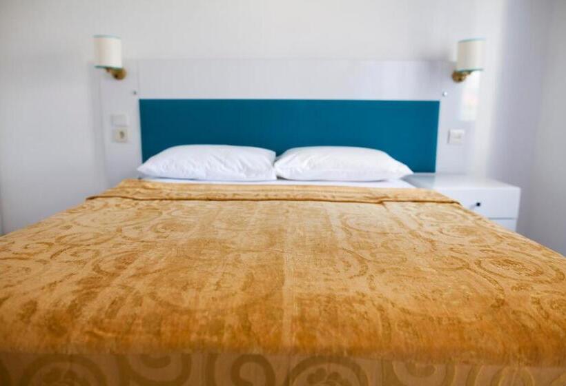 Четырехместный Номер Стандарт Вид на Море, One More Day Hotel