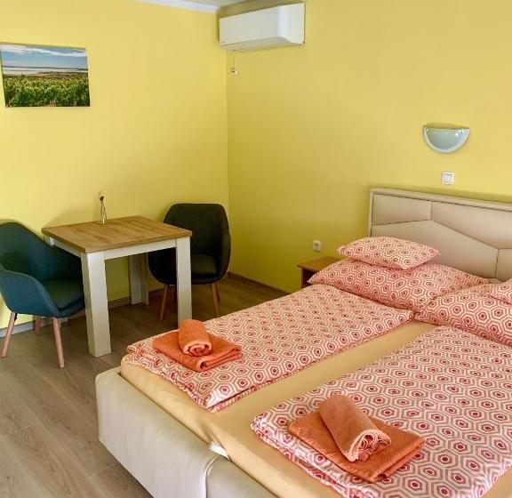 Номер Стандарт с Балконом, Andrea Pansio