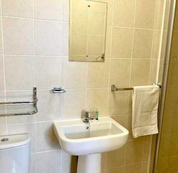 스탠다드 룸, The Copplehouse