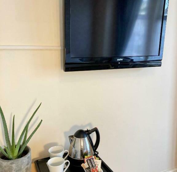 스탠다드 룸, The Copplehouse