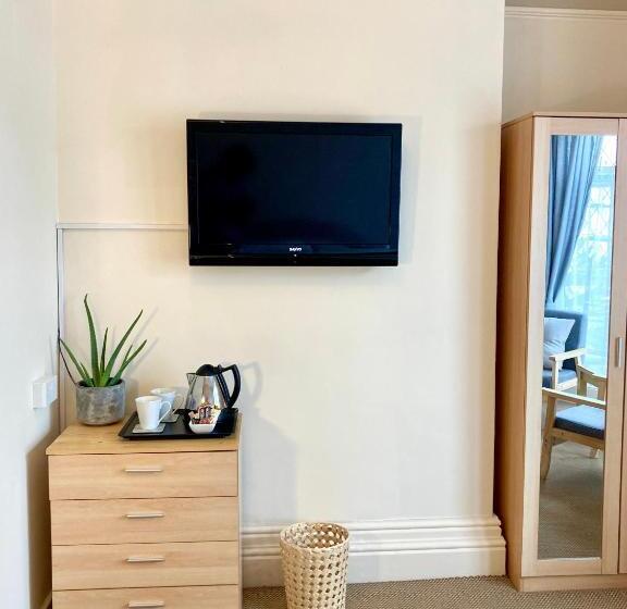 스탠다드 룸, The Copplehouse