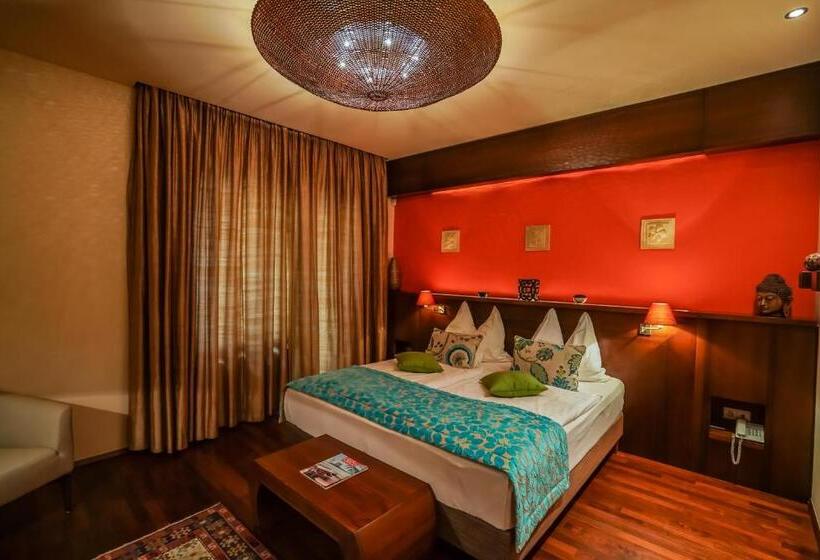 Classic room with balcony, Mala Garden Design