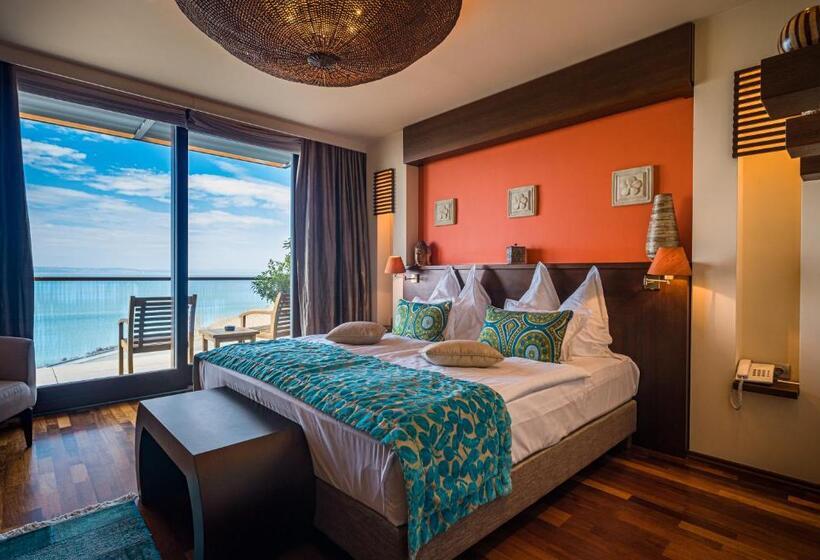 Номер Deluxe Вид на Озеро, Mala Garden Design