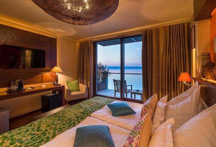 Номер Deluxe Вид на Озеро, Mala Garden Design