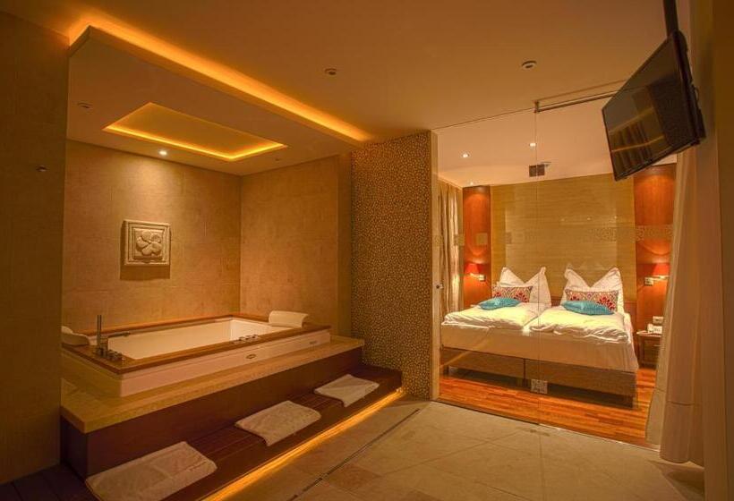 Люкс с Видом, Mala Garden Design