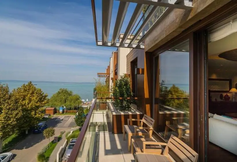 سوئیت با چشم‌انداز, Mala Garden Design